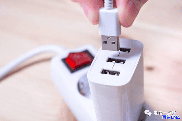 AC-DC 5W 充电器PCB设计（电路原理图、元器件清单、仿真）